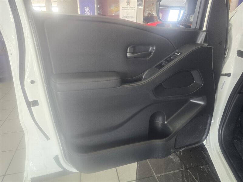 2022 Nissan Frontier S