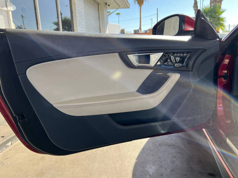 2015 Jaguar F-TYPE V8 S