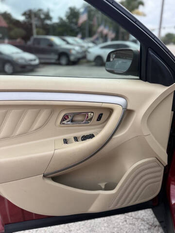 2016 Ford Taurus SEL