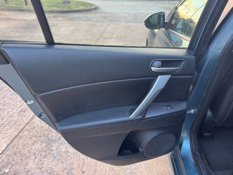 2011 Mazda MAZDA3 s Grand Touring