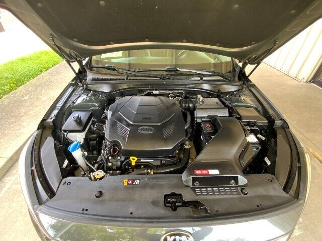 2020 Kia Cadenza Technology