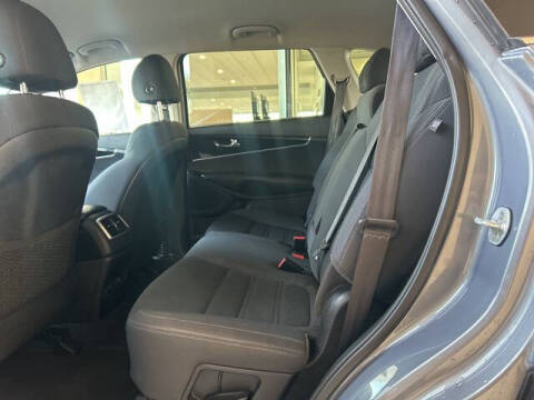 2019 Kia Sorento S V6