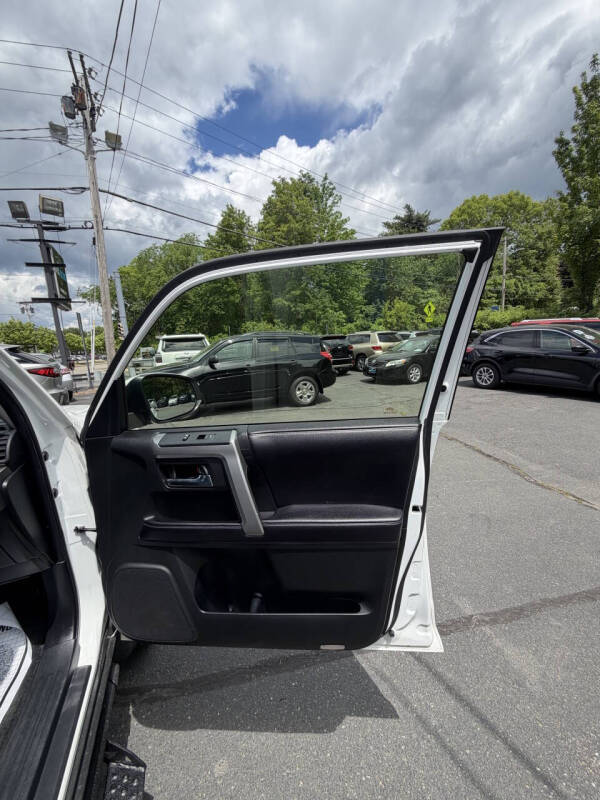 2017 Toyota 4Runner SR5