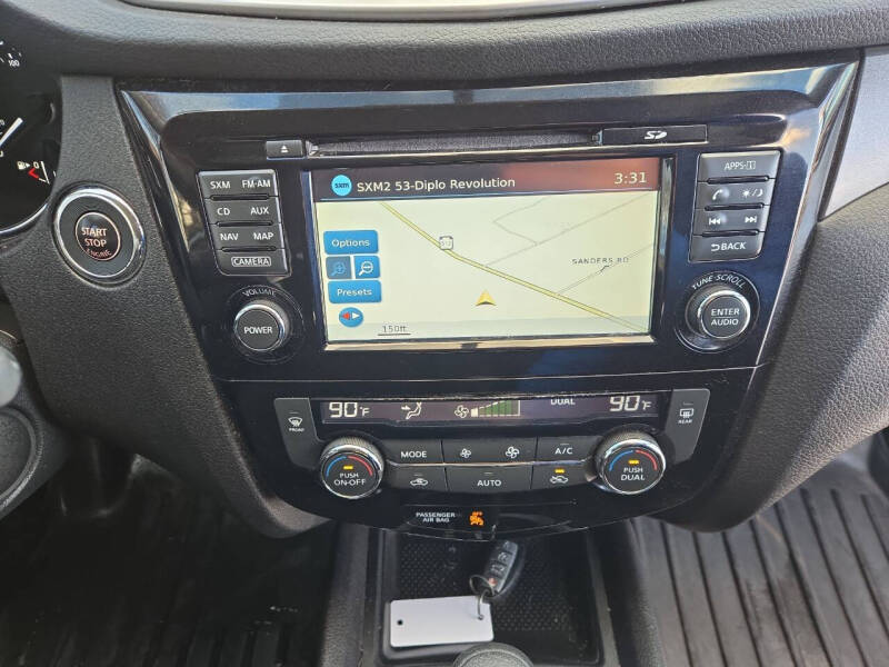 2015 Nissan Rogue SV