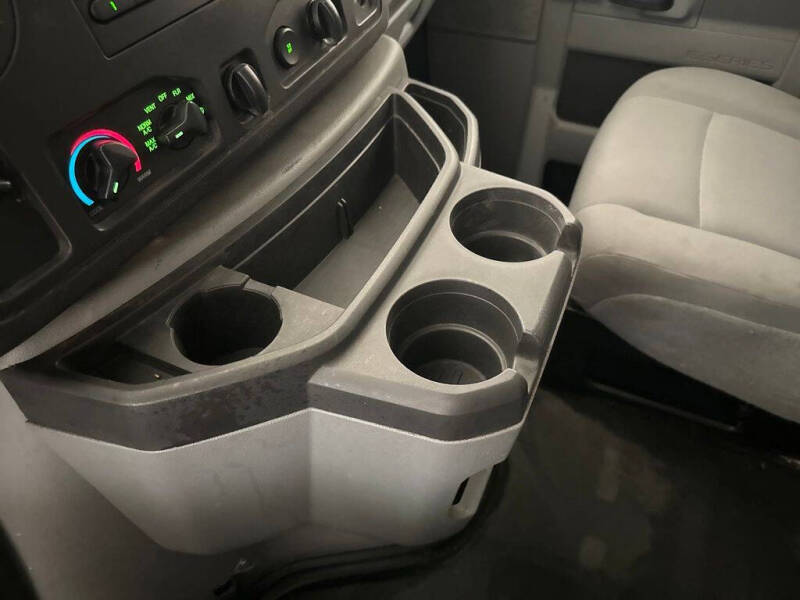 2013 Ford E-Series E-250