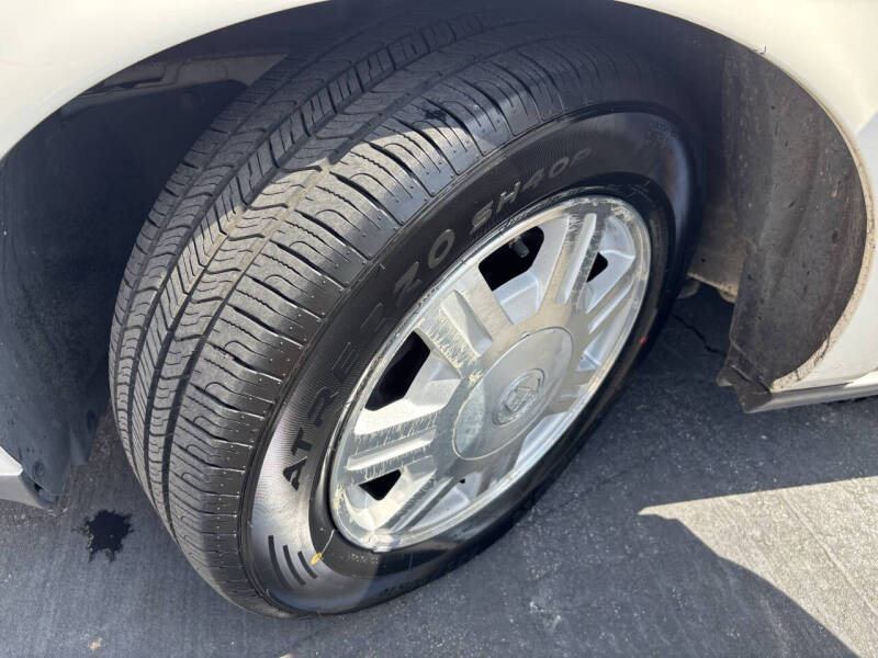 2005 Cadillac DeVille