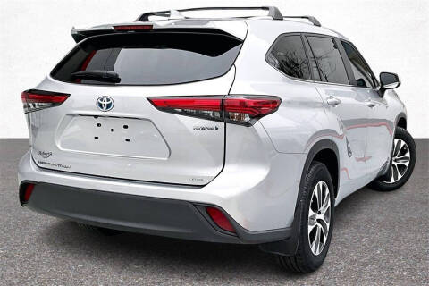 2023 Toyota Highlander Hybrid XLE