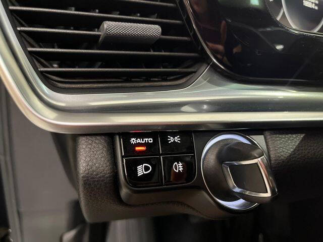 2018 Porsche Panamera 4