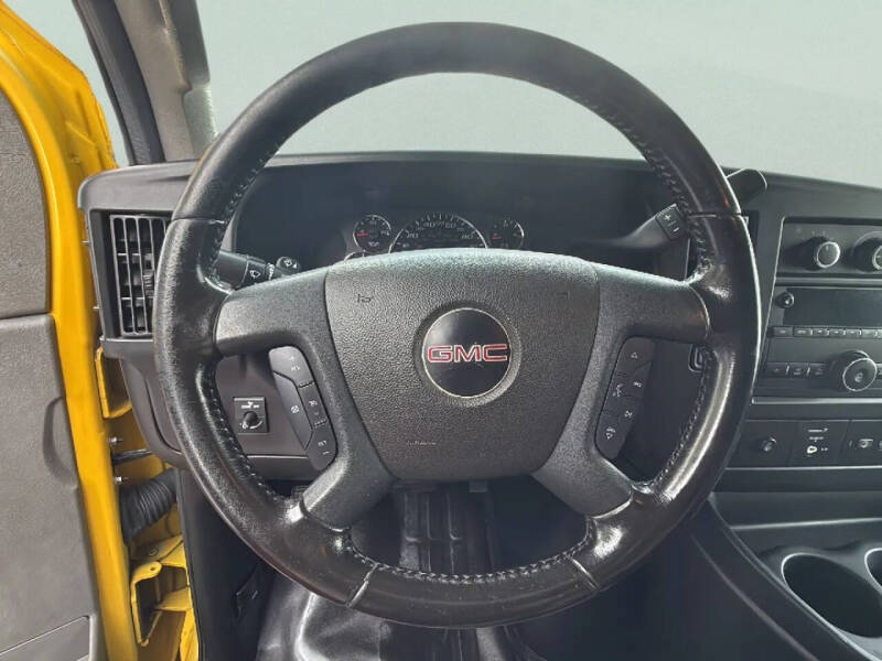 2021 GMC Savana 2500