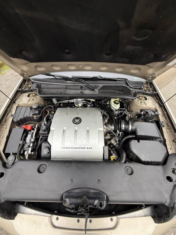 2005 Cadillac DeVille