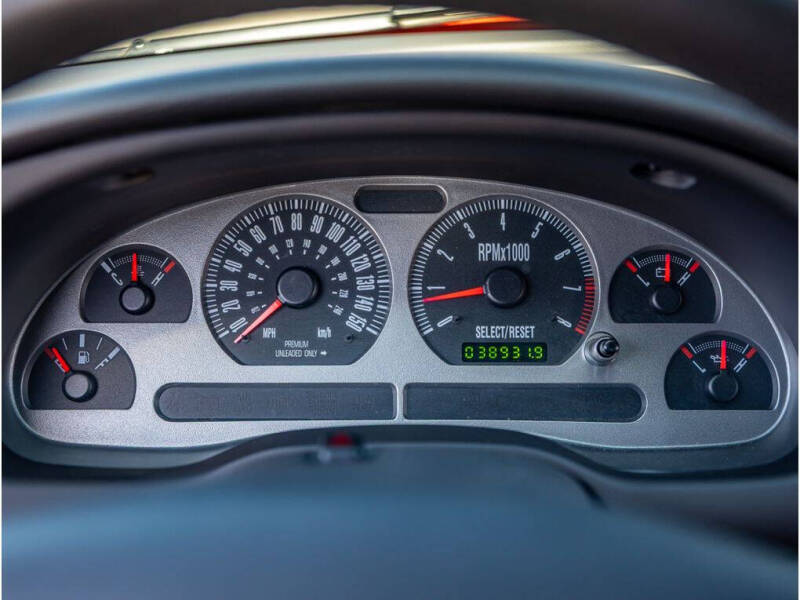2004 Ford Mustang Mach 1 Premium