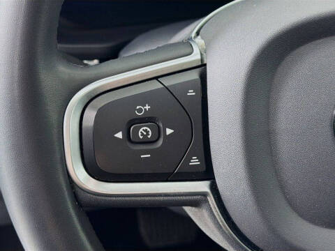 2023 Volvo XC60 B5 Core