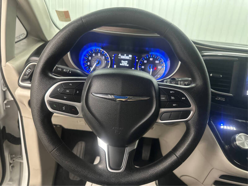 2020 Chrysler Voyager LXi