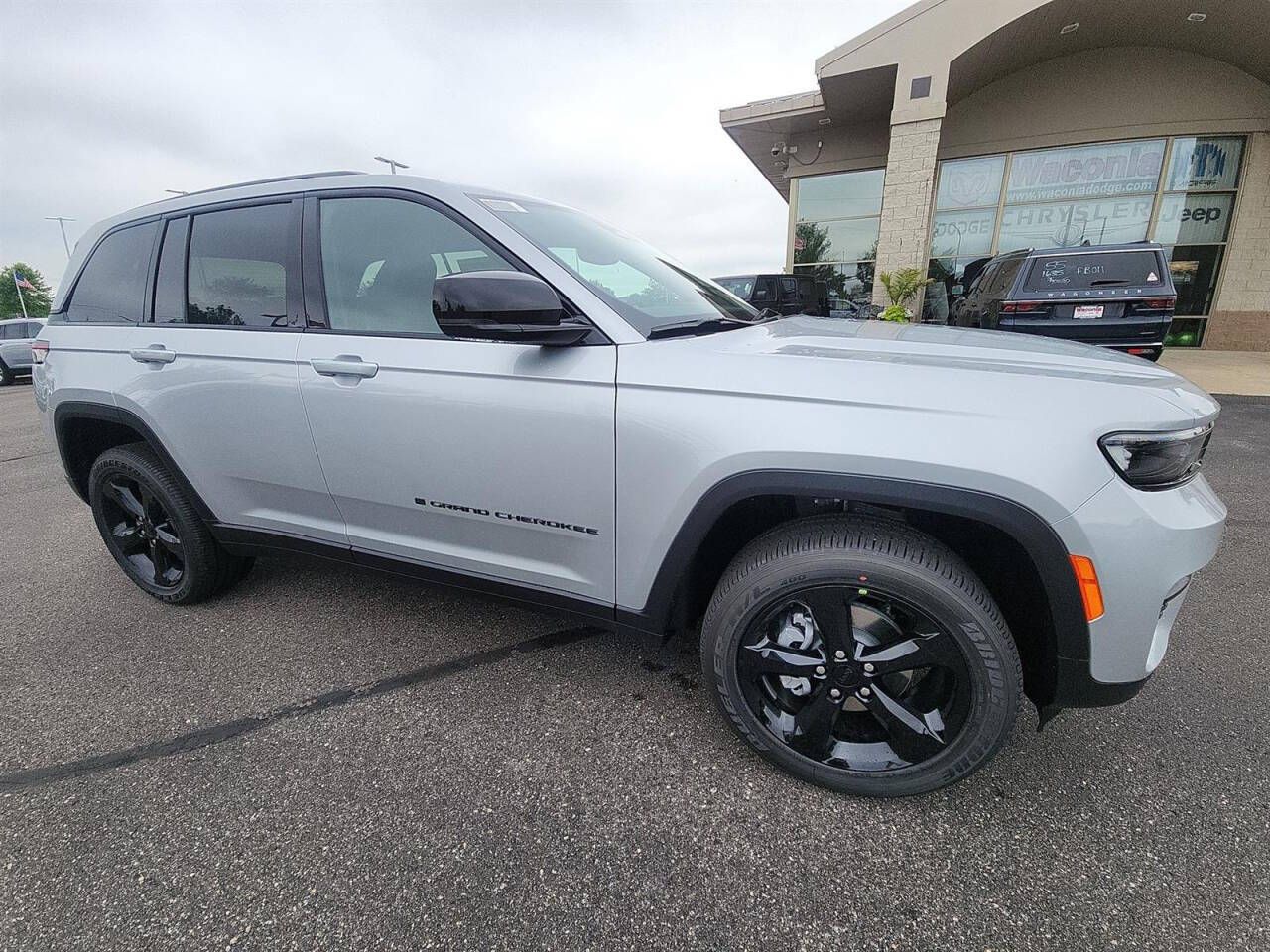 2024 Jeep Grand Cherokee for sale at Victoria Auto Sales in Victoria, MN