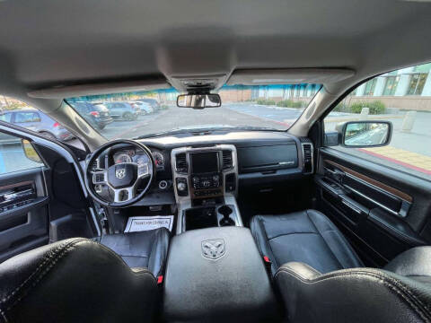 2015 RAM 1500 Laramie