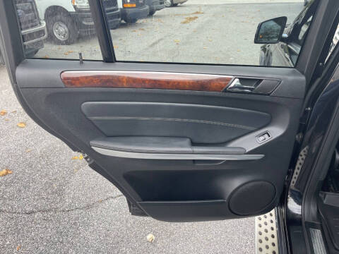 2011 Mercedes-Benz GL-Class GL 550 4MATIC