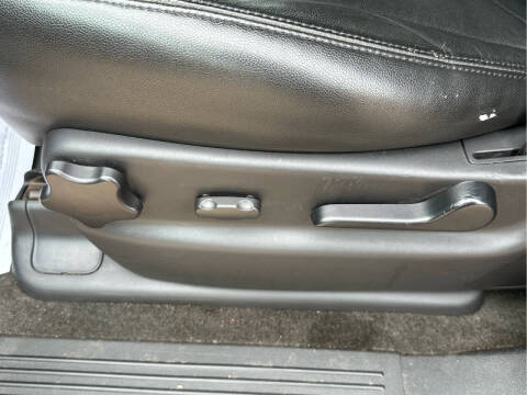 2013 Chevrolet Avalanche LT Black Diamond