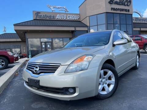 2009 Nissan Altima for sale at FASTRAX AUTO GROUP in Lawrenceburg KY