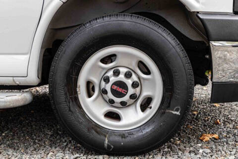 2023 GMC Savana 2500