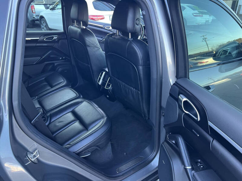 2016 Porsche Cayenne S