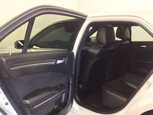 2012 Chrysler 300 SRT8