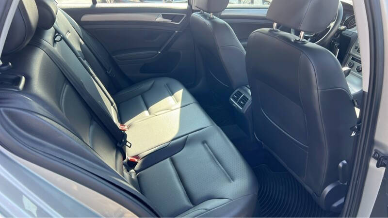 2015 Volkswagen Golf