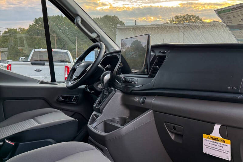 2025 Ford Transit
