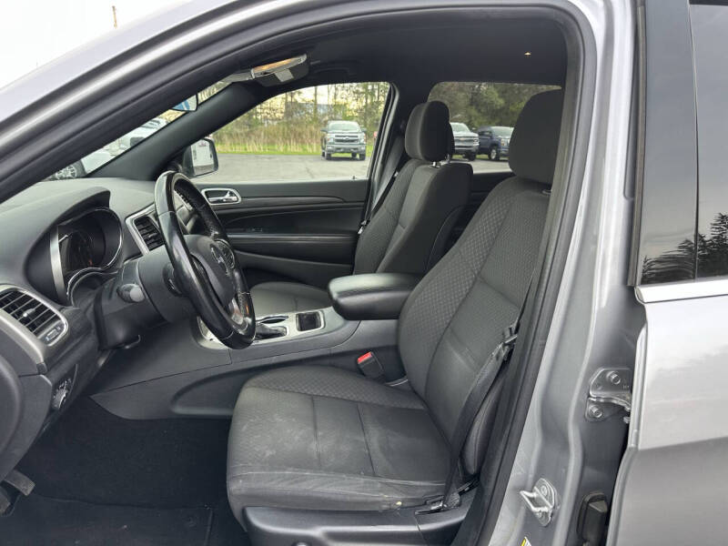 2020 Jeep Grand Cherokee Laredo E