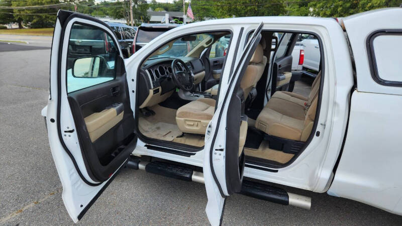 2011 Toyota Tundra Grade