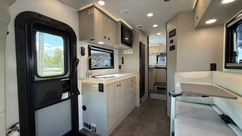 2025 Mercedes-Benz Sprinter