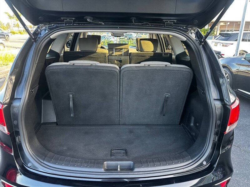 2017 Hyundai Santa Fe SE