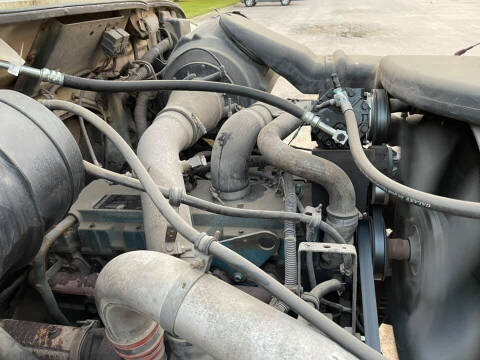 1998 International 2574