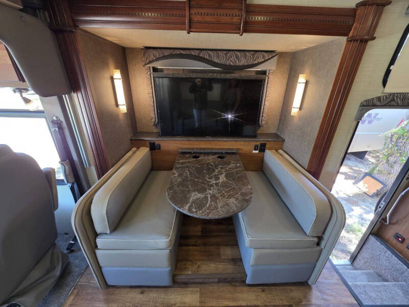 2017 Jayco Precept