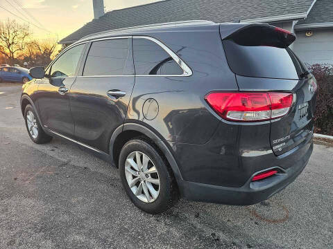 2017 Kia Sorento LX