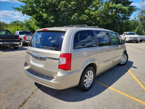 2014 Chrysler Town and Country Touring