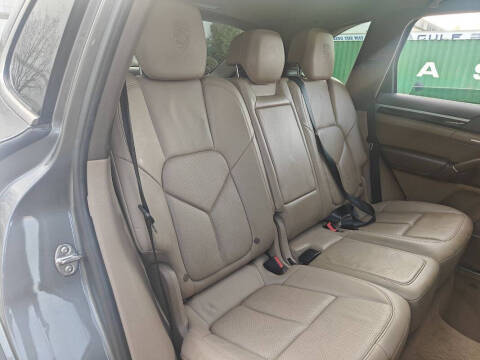 2014 Porsche Cayenne Platinum Diesel