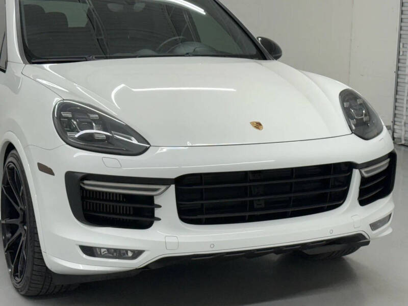 2018 Porsche Cayenne GTS