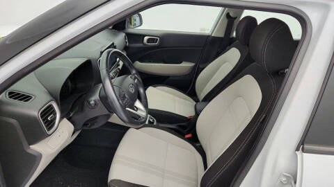 2021 Hyundai Venue SEL