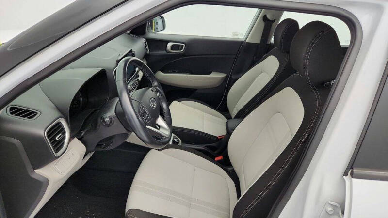 2021 Hyundai Venue SEL