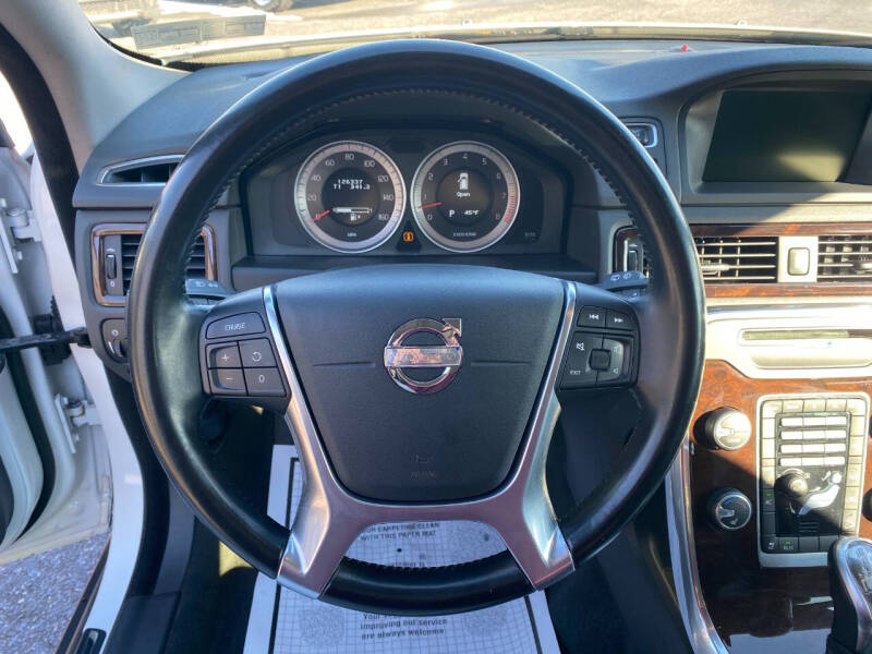 2013 Volvo XC70 T6 Premier Plus