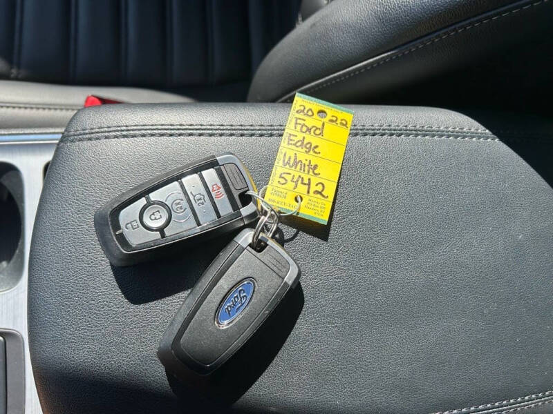 2022 Ford Edge SEL