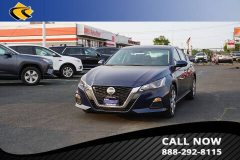 2020 Nissan Altima for sale at CarSmart in Temple Hills MD