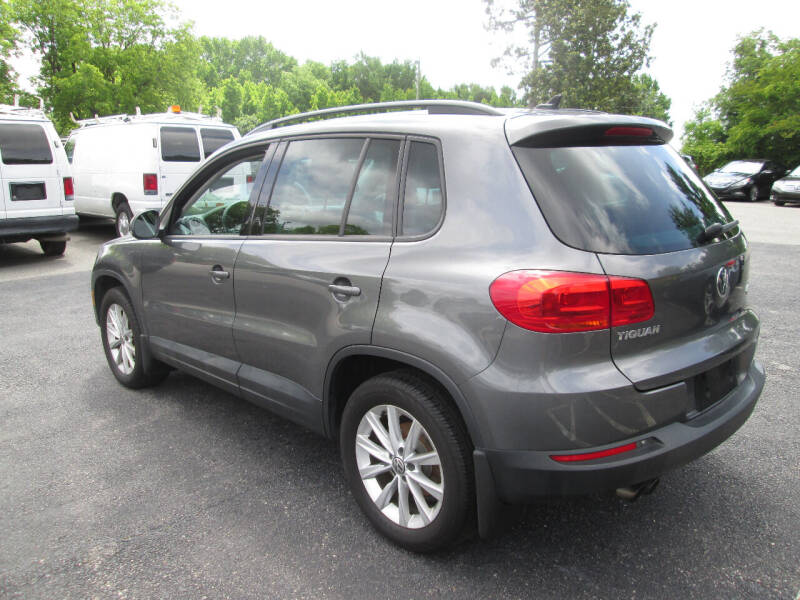 2015 Volkswagen Tiguan SE photo 8