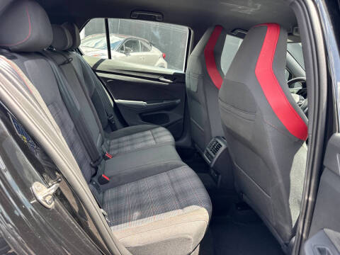 2024 Volkswagen Golf GTI S