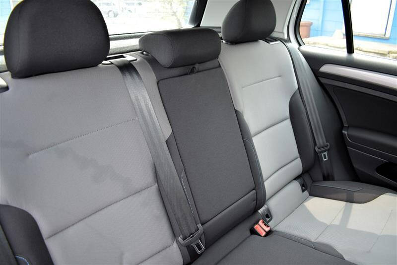 2016 Volkswagen e-Golf SE