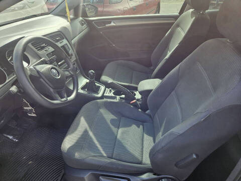 2015 Volkswagen Golf TSI S