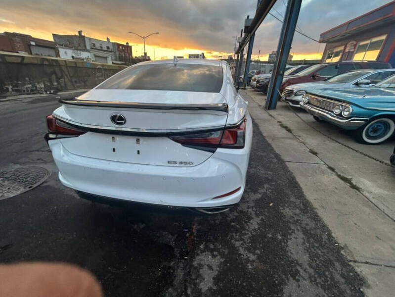 2022 Lexus ES 350 F SPORT