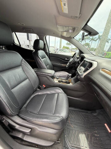2017 GMC Acadia SLE-2