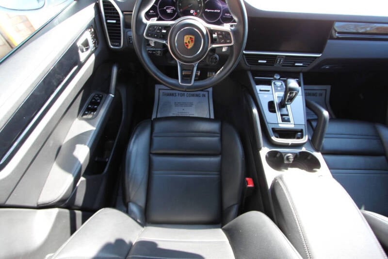 2021 Porsche Cayenne GTS photo 40