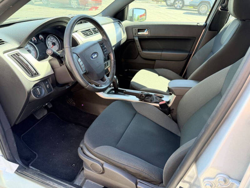 2009 Ford Focus SES